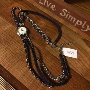 ViVi NWT watch necklace